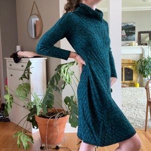 🛍️ Vintage Emerald Dana Buchman Sweater Dress